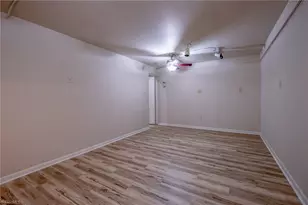 5519 Pebble Garden Ct, Greensboro, NC 27407 - Photo 33