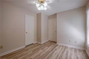 5519 Pebble Garden Ct, Greensboro, NC 27407 - Photo 25