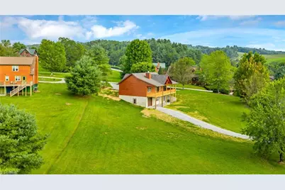 394 Bear Den Road, Sparta, NC 28675 - Photo 9