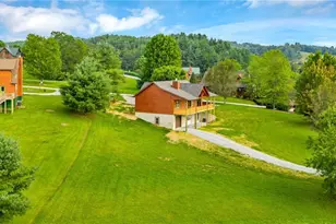 394 Bear Den Rd, Sparta, NC 28675 - Photo 9