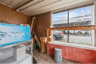 607 Main Street #A,B,C,D, Pilot Mountain, NC 27041 - Photo 21