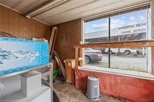 607 Main St, Pilot Mountain, NC 27041 - Photo 21
