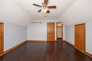 1721 Abbottsford Dr, Kernersville, NC 27284 - Photo 25