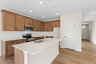 871 Brooklet Ct, Winston-Salem, NC 27127 - Photo 11