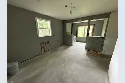 312 Culbreth Avenue, Thomasville, NC 27360 - Photo 7