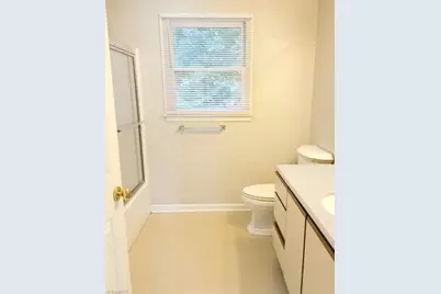 5025 Mereworth Court, Winston-Salem, NC 27104 - Photo 9