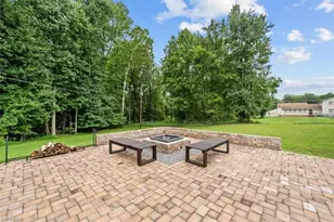 5428 Davis Mill Rd, Greensboro, NC 27406 - Photo 9