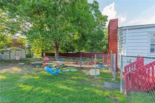 1203 Walnut St, Greensboro, NC 27405 - Photo 25