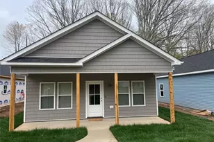 741 Meadowgreen Village Dr, Eden, NC 27288 - Photo 1