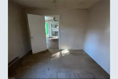 421 E Webb Street, Mebane, NC 27302 - Photo 19