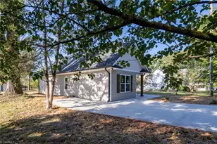 320 Skyview Dr, Winston-Salem, NC 27127 - Photo 21