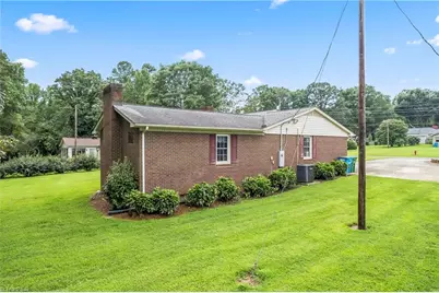 320 Forest Park Drive, Denton, NC 27239 - Photo 11