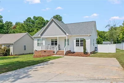 724 Sherwood Road, Asheboro, NC 27205 - Photo 3