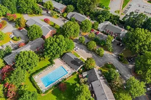 10 Fountain Manor Dr, Greensboro, NC 27405 - Photo 39