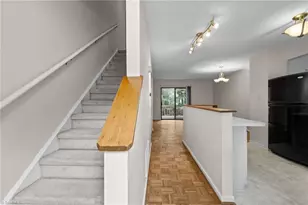 107 Weatherstone Dr, Chapel Hill, NC 27514 - Photo 11