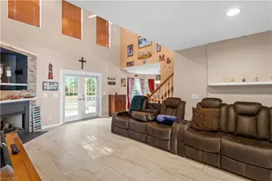 754 Peachtree Meadows Cir, Kernersville, NC 27284 - Photo 11