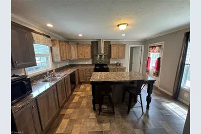 10298 Nc Highway 18 S, Laurel Springs, NC 28644 - Photo 19