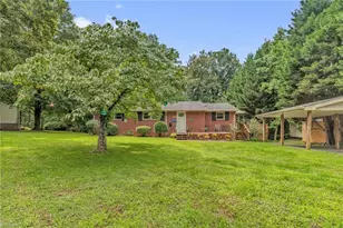 106 Azalea Dr, Winston-Salem, NC 27105 - Photo 3