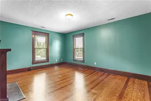 104 E Wilson St, Mebane, NC 27302 - Photo 27