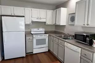 3703 Cotswold Terrace, Greensboro, NC 27410 - Photo 9