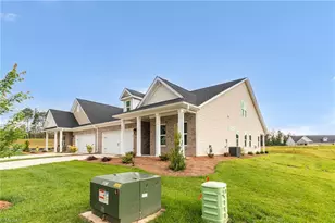 403 Creekside Ter, Clemmons, NC 27012 - Photo 3