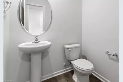 320 Lisa Lane, Winston-Salem, NC 27107 - Photo 5