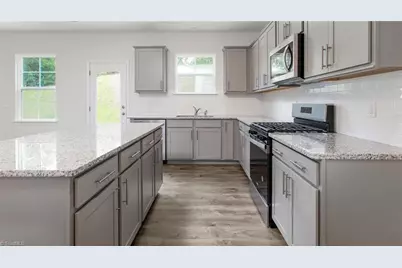 320 Lisa Lane, Winston-Salem, NC 27107 - Photo 11