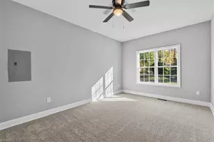 1413 Keogh St, Burlington, NC 27215 - Photo 19