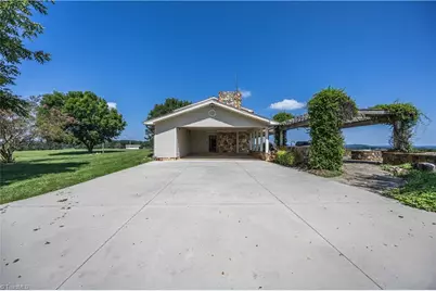 6350 Roscoe Road, Denton, NC 27239 - Photo 5