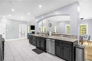 4805 Bisbee Dr, Greensboro, NC 27407 - Photo 15