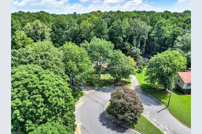2312 Dover Place, High Point, NC 27265 - Photo 35