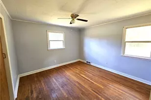 2447 Piney Mountain Rd, Walnut Cove, NC 27052 - Photo 9