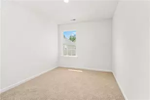 208 Moyer Dr, Graham, NC 27253 - Photo 9