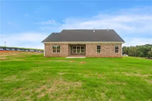 3701 Pasture View Dr, Summerfield, NC 27358 - Photo 31