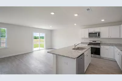 300 Aspen Place Court, Thomasville, NC 27360 - Photo 5