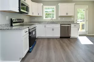 1427 N Cleveland Ave, Winston-Salem, NC 27105 - Photo 3