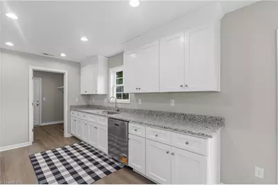 1607 N Cleveland Avenue, Winston-Salem, NC 27105 - Photo 11