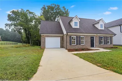 1607 N Cleveland Avenue, Winston-Salem, NC 27105 - Photo 1