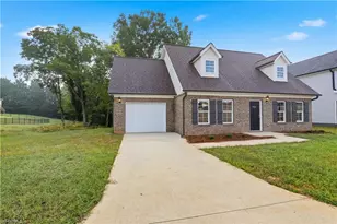 1607 N Cleveland Ave, Winston-Salem, NC 27105 - Photo 1