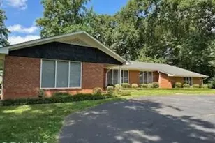 3160 Shaftesbury Ln, Winston-Salem, NC 27105 - Photo 1