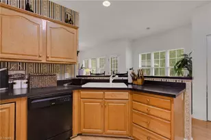 4126 Birchgarden Dr, High Point, NC 27265 - Photo 19