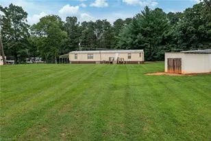7410 Olin Rd, Pfafftown, NC 27040 - Photo 17
