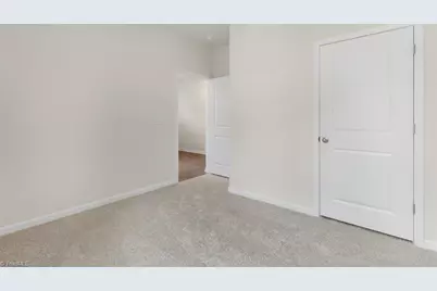 3027 Middle Creek Lane, Greensboro, NC 27405 - Photo 11