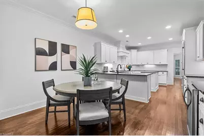 10 Blakeney Place, Greensboro, NC 27408 - Photo 17