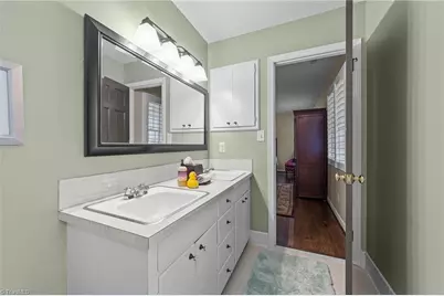 505 W Cornwallis Drive, Greensboro, NC 27408 - Photo 41