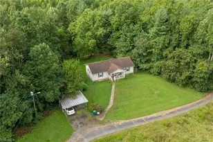 572 Alvis Ln, Winston-Salem, NC 27107 - Photo 5
