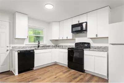 1322 Elm Street, Burlington, NC 27217 - Photo 9