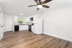 1322 Elm St, Burlington, NC 27217 - Photo 5