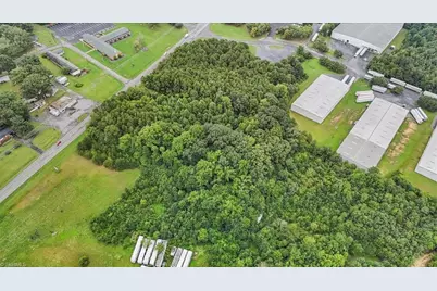 126 Waketa Drive, Asheboro, NC 27203 - Photo 5