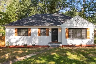 940 N Peace Haven Rd, Winston-Salem, NC 27104 - Photo 1